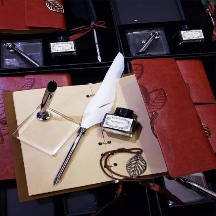 Nevamel  Divit Hokka Defter ve Tüylü Kalem Seti