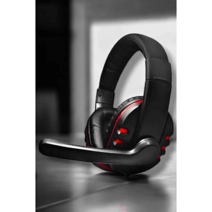 Nevamel® Mikrofonlu Gürültü Engelleyici ve Dayanıklı Kulaklık: Oyun Performansınızı Zirveye Taşıyın