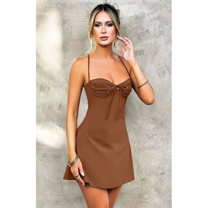 Nevamel® Özel Tasarım İnce Askılı Sırt Dekolteli Kahverengi Mini Saten Gecelik