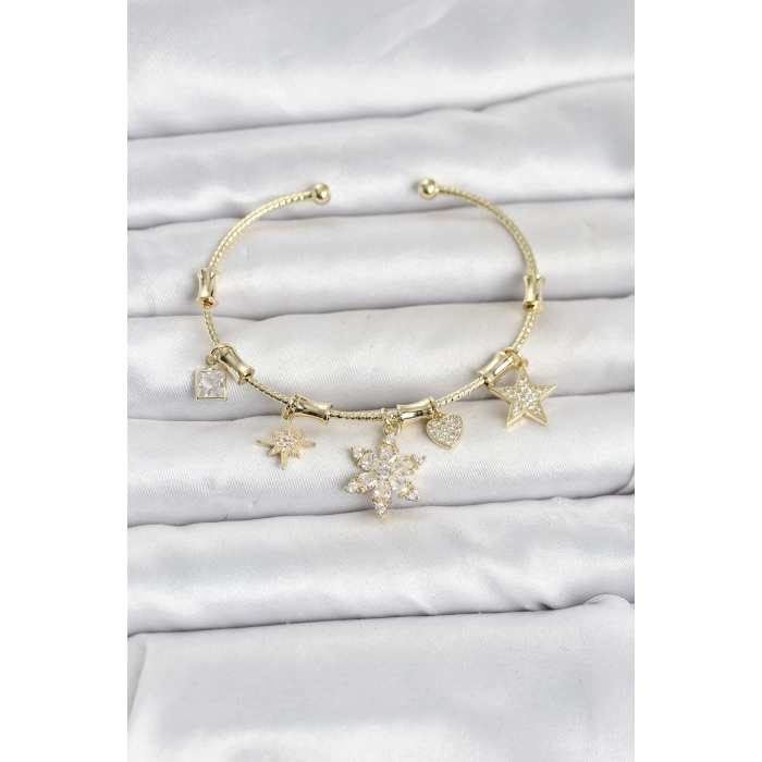 Nevamel® Pirinç Gold Renk Lotus Detay Charmlı Kadın Bileklik 5886