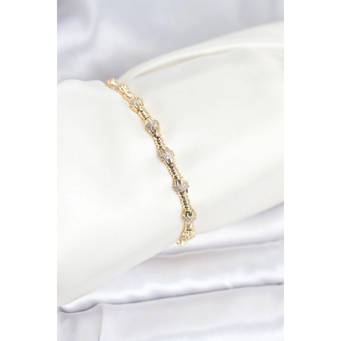 Nevamel® Pirinç Gold Renk VIP Seri Punta Model Zirkon Taşlı Kadın Bileklik 5886