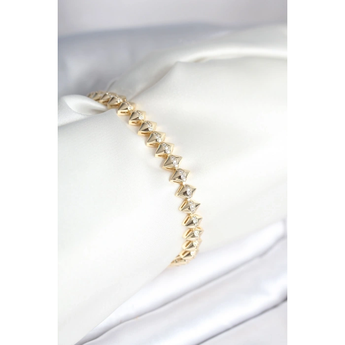 Nevamel® Pirinç Gold Renk Zirkon Taşlı Baklava Model Kadın Bileklik 5886