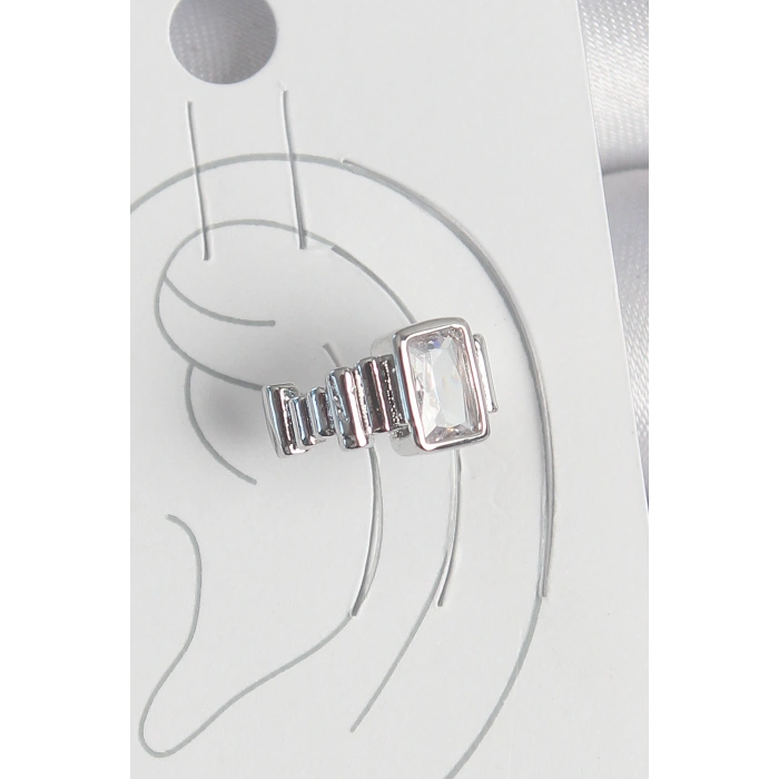 Nevamel® Pirinç Gümüş Renk Kare Zirkon Taşlı Kadın Kıkırdak Model Küpe 5886