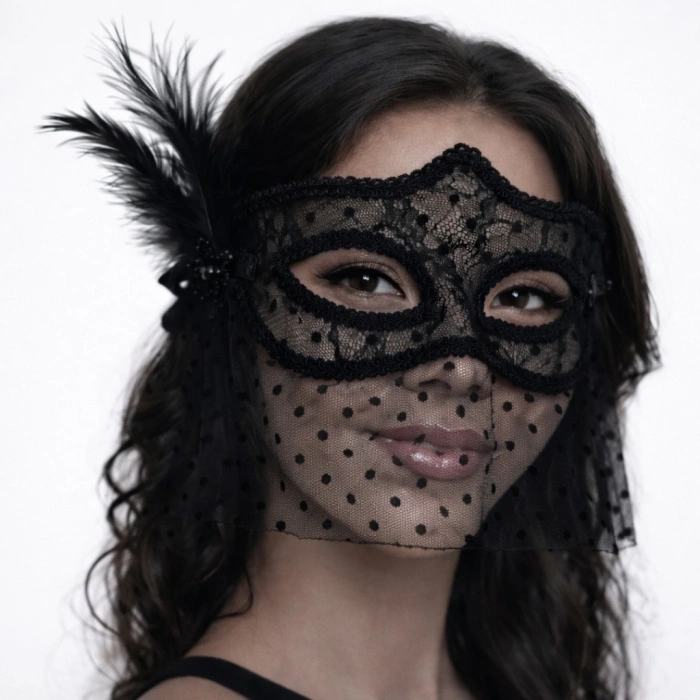 Nevamel® Siyah Dantel Tüllü Peçeli Parti Maskesi - Tüylü İnci Detaylı