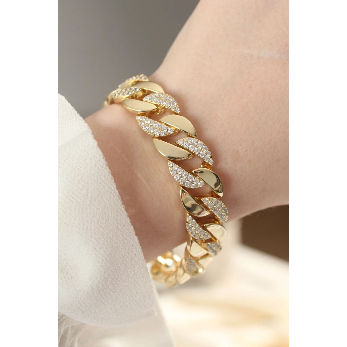 Nevamel® Vip Seri Pirinç Zirkon Taşlı Gold Renk Gurmet Bileklik 5886