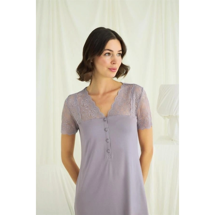 Nevamel® Yakası Kolu Ve Omzu Ve Eteği Dantelli Önü Düğmeli Gecelik