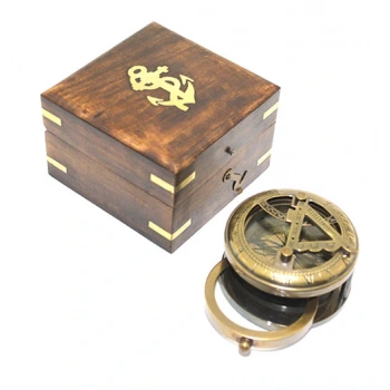 Nevamel Ahşap Kutulu Pirinç Pusula Model 4