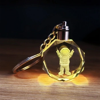 Nevamel Mutlu Astronot Tasarımlı Renk Değiştiren Anahtarlık