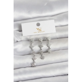 Nevamel® Pirinç Gümüş Renk Sıralı Kutup Yıldızı Model 3lü Kadın Küpe 5886