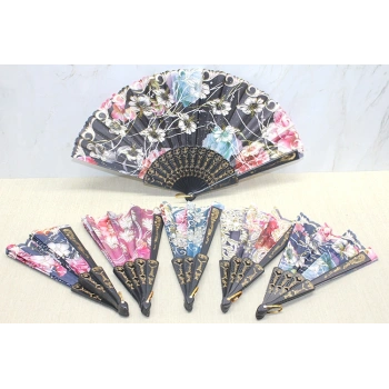 Nevamel Plastik Çiçek Desenli Yelpaze