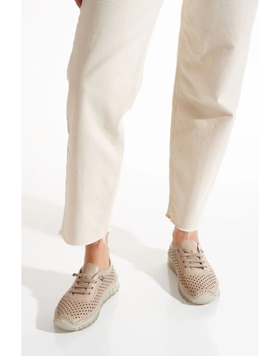 1702 AYMODA SOFT HAKİKİ DERİ LAZER DELİKLİ ORTOPEDİK GÜNLÜK CASUEL BAYAN AYAKKABISI