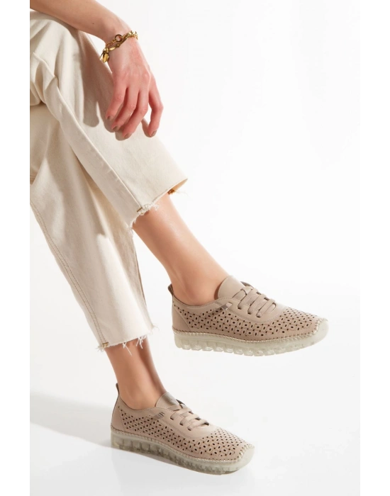 1702 AYMODA SOFT HAKİKİ DERİ LAZER DELİKLİ ORTOPEDİK GÜNLÜK CASUEL BAYAN AYAKKABISI