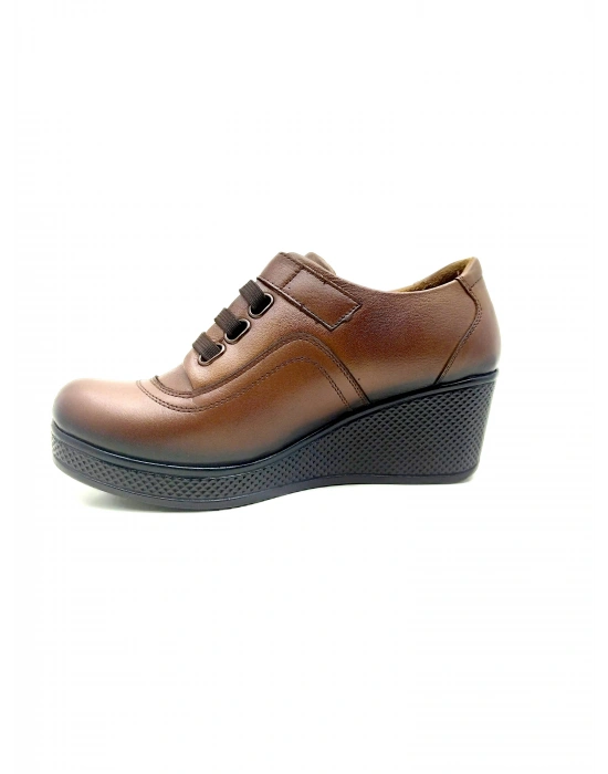 1570 AYMODA HAKİKİ DERİ DOLGU TABANLI CIRTLI KADIN AYAKKABISI