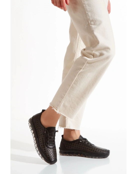 1702 AYMODA SOFT HAKİKİ DERİ LAZER DELİKLİ ORTOPEDİK GÜNLÜK CASUEL BAYAN AYAKKABISI