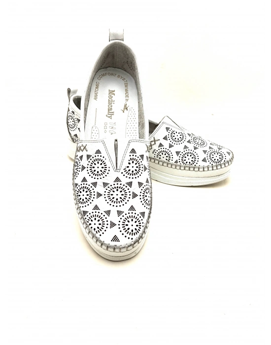 2050 AYMODA LAZERLİ DERİ GÜNLÜK RAHAT SOFT BAYAN AYAKKABISI