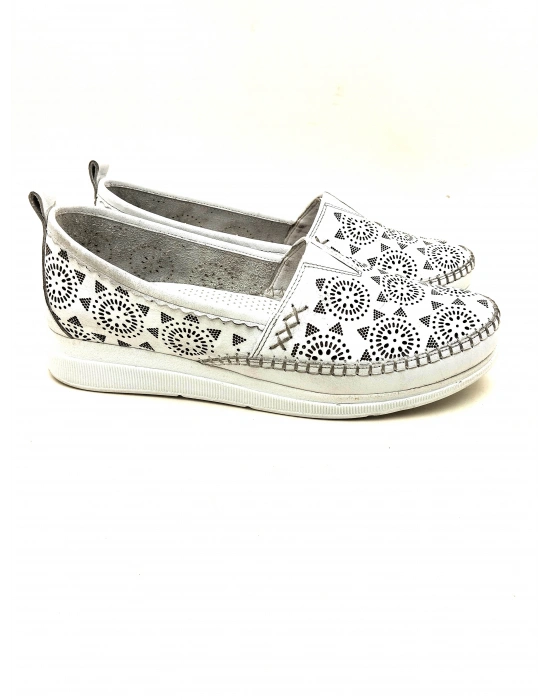 2050 AYMODA LAZERLİ DERİ GÜNLÜK RAHAT SOFT BAYAN AYAKKABISI