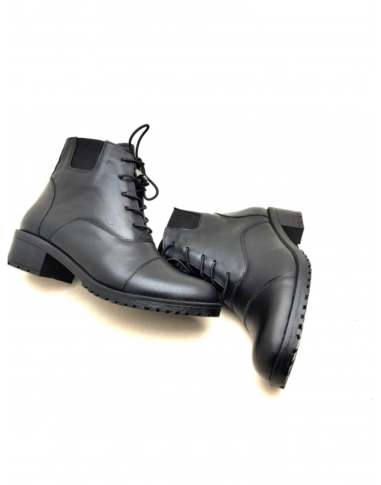 4052 AYMODA BAYAN KLASİK HAKİKİ DERİ TOPUKLU FERMARLI BOT