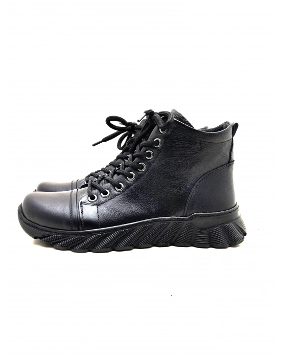 4053 AYMODA HAKİKİ DERİ KAUCUK TABANLI BAYAN SPOR BOT