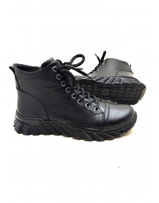 4053 AYMODA HAKİKİ DERİ KAUCUK TABANLI BAYAN SPOR BOT