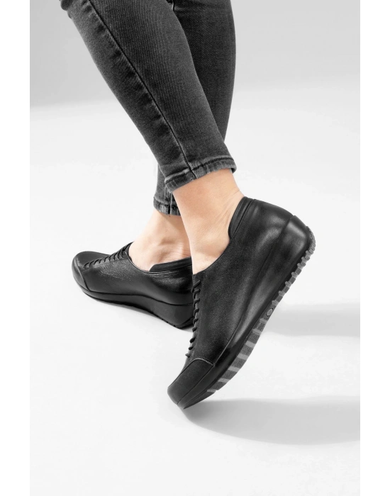 5012 AYMODA ÇOKBAĞLI DERİ BAYAN AYAKKABISI