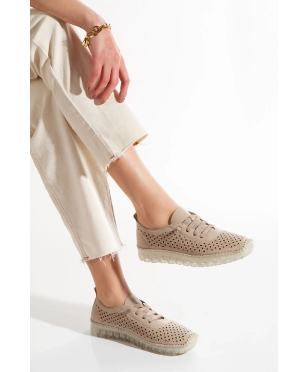 1702 AYMODA SOFT HAKİKİ DERİ LAZER DELİKLİ ORTOPEDİK GÜNLÜK CASUEL BAYAN AYAKKABISI