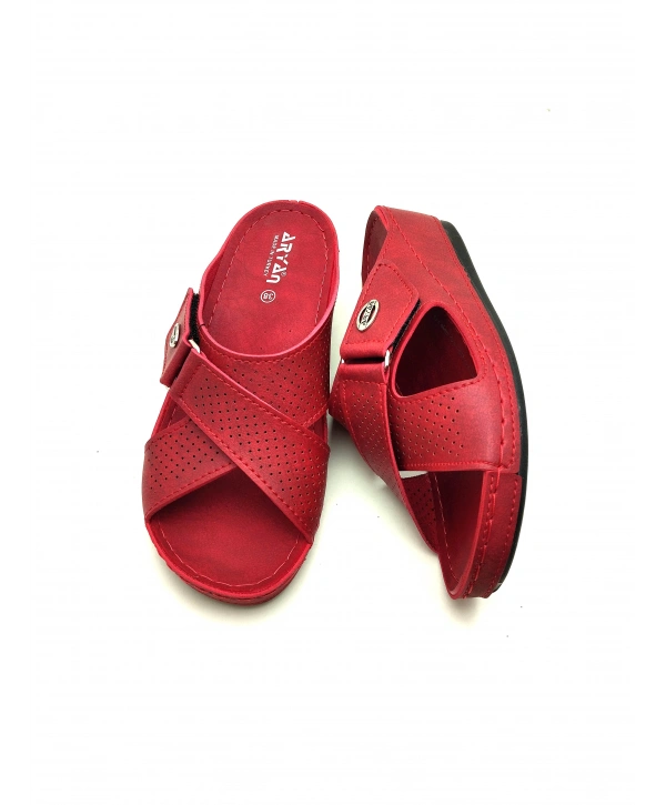 376 ARYA CIRTLI ANATOMİK RAHAT TERLİK