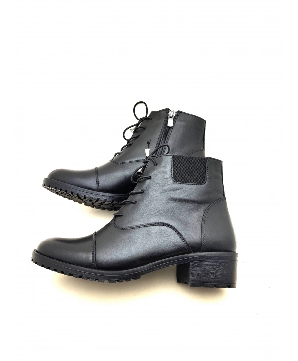4052 AYMODA BAYAN KLASİK HAKİKİ DERİ TOPUKLU FERMARLI BOT
