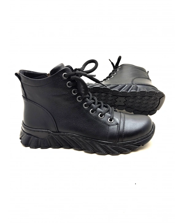 4053 AYMODA HAKİKİ DERİ KAUCUK TABANLI BAYAN SPOR BOT