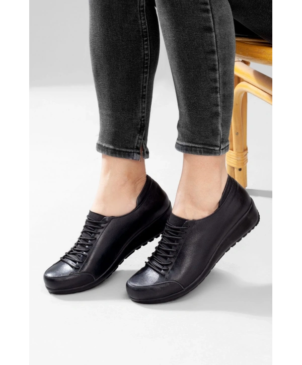 5012 AYMODA ÇOKBAĞLI DERİ BAYAN AYAKKABISI