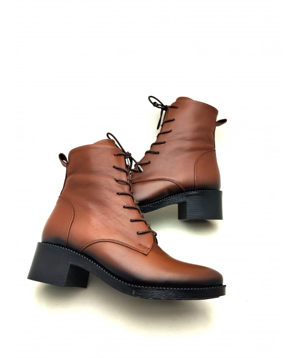 9050 AYMODA DERİ SİVRİ KALIP KLASİK RAHAT BOT