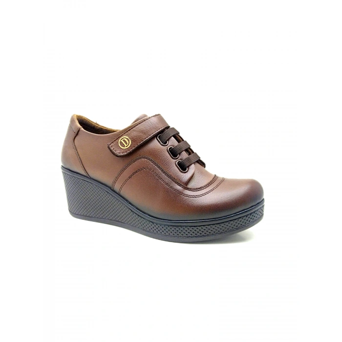 1570 AYMODA HAKİKİ DERİ DOLGU TABANLI CIRTLI KADIN AYAKKABISI