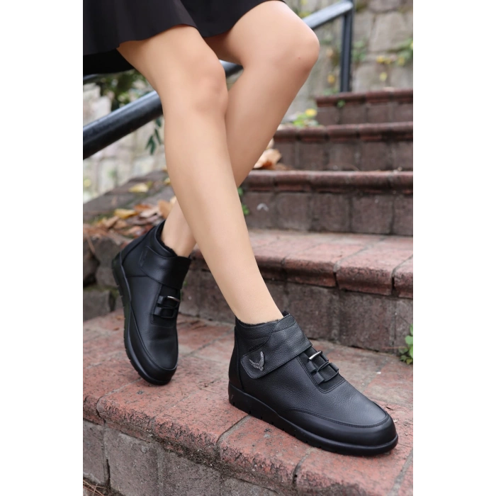 2011 AYMODA HAKİKİ DERİ CIRTLI KOLAY GİYİLEBİLEN ANATOMİK BAYAN BOTU