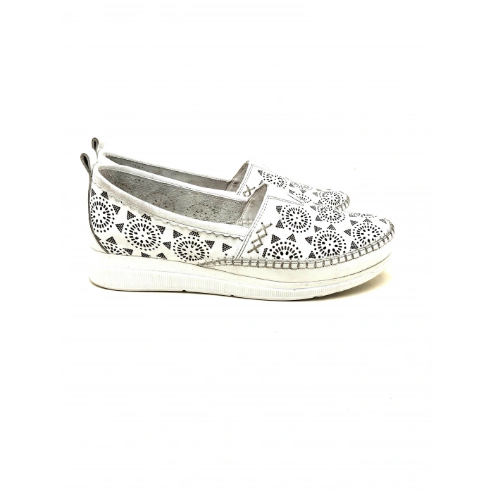 2050 AYMODA LAZERLİ DERİ GÜNLÜK RAHAT SOFT BAYAN AYAKKABISI