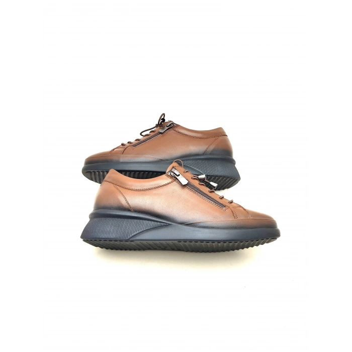 4051 AYMODA HAKİKİ DERİ FERMARLI ANATOMİK ŞIK  AYAKKABI