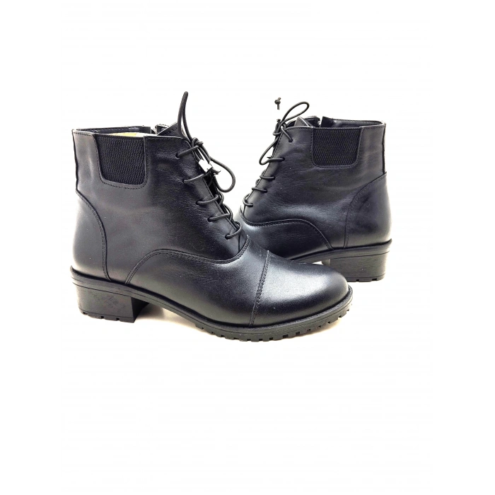 4052 AYMODA BAYAN KLASİK HAKİKİ DERİ TOPUKLU FERMARLI BOT