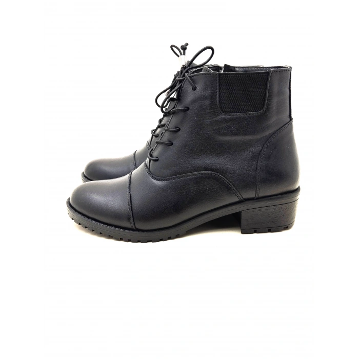 4052 AYMODA BAYAN KLASİK HAKİKİ DERİ TOPUKLU FERMARLI BOT