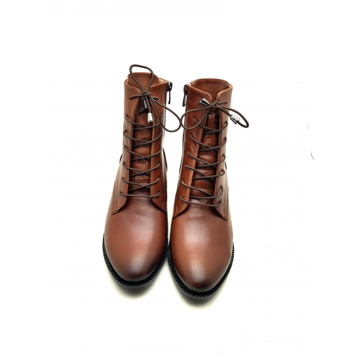 9050 AYMODA DERİ SİVRİ KALIP KLASİK RAHAT BOT