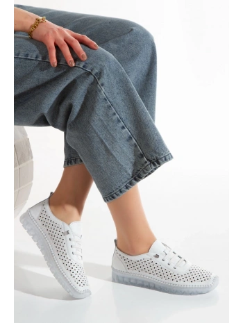 1702 AYMODA SOFT HAKİKİ DERİ LAZER DELİKLİ ORTOPEDİK GÜNLÜK CASUEL BAYAN AYAKKABISI