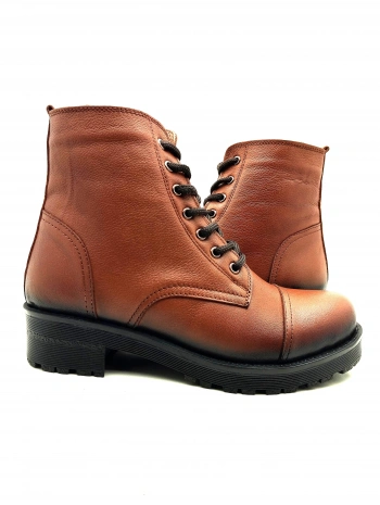 5002 MODA HAKİKİ DERİ KISA FERMARLI BAĞCIKLI KADIN POSTAL BOT