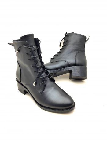 9050 AYMODA DERİ SİVRİ KALIP KLASİK RAHAT BOT