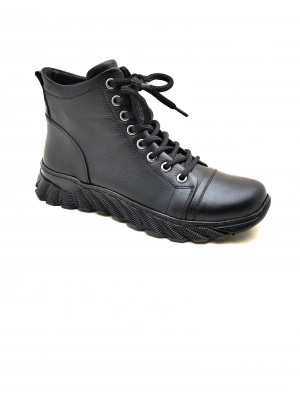 4053 AYMODA HAKİKİ DERİ KAUCUK TABANLI BAYAN SPOR BOT