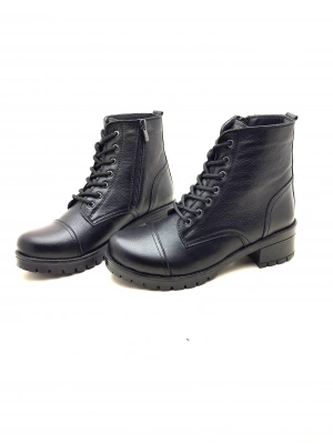 5002 MODA HAKİKİ DERİ KISA FERMARLI BAĞCIKLI KADIN POSTAL BOT