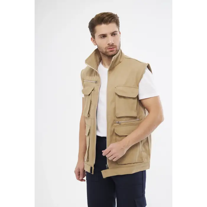 Çok Cepli Bej Yelek