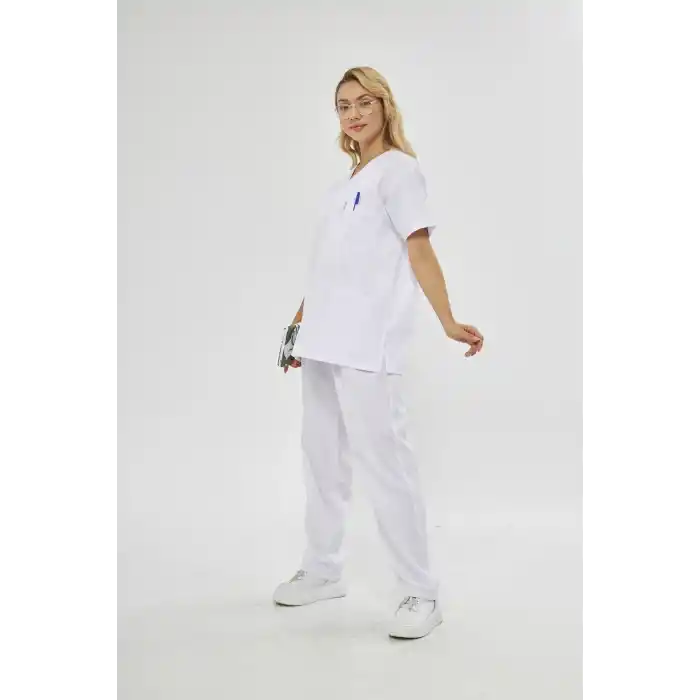 V Yaka Hemşire Takımı