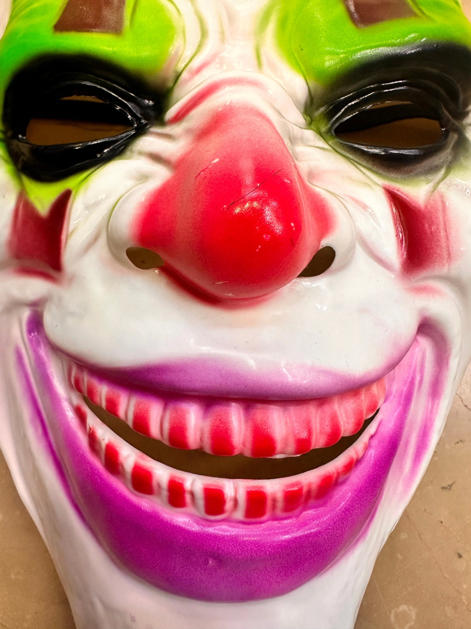 BUĞZ Delirten Gülüş Psikopat Palyaço Temalı Joker Maskesi