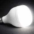 BUĞZ 1 Adet NOAS YL95 2021 Led Torch Ampül 20W E27 6500K Beyaz Işık E27 Duy