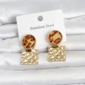 BUĞZ 316L Çelik Gold Renk Leopar Desenli Plaka Model Kadın Küpe