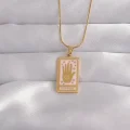 BUĞZ 316L Çelik Gold Renk Pembe Mineli El Figür Tarot Kolye
