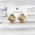BUĞZ 316L Çelik Gold Renk Plaka Model Kadın Küpe