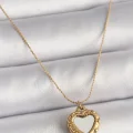 BUĞZ 316L Çelik Gold Renk Zincir Sedefli Kalp Model Kadın Kolye